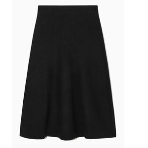 Cos FLARED MERINO WOOL MIDI SKIRT (new without tags)